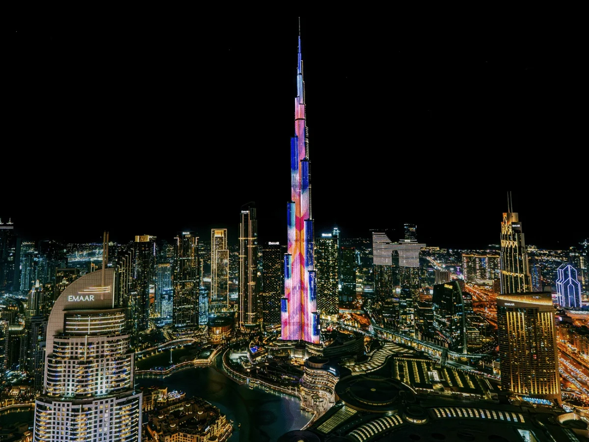 Бурдж-Халифа ночью